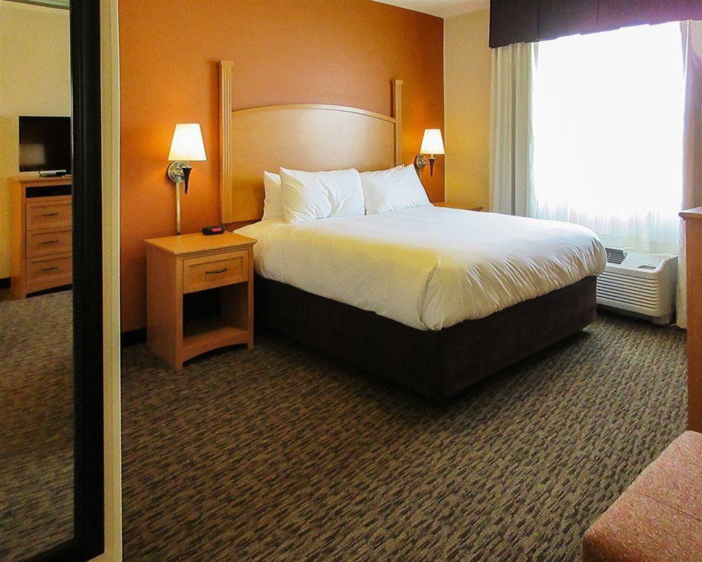 Mainstay Suites Watford City - Event Center Zewnętrze zdjęcie